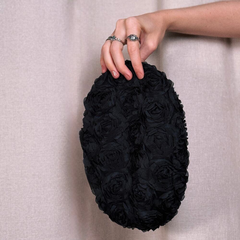 Black Rose Bouclé Beret, Textured Wool-Look Cap, Seoul - Picture 2 of 3